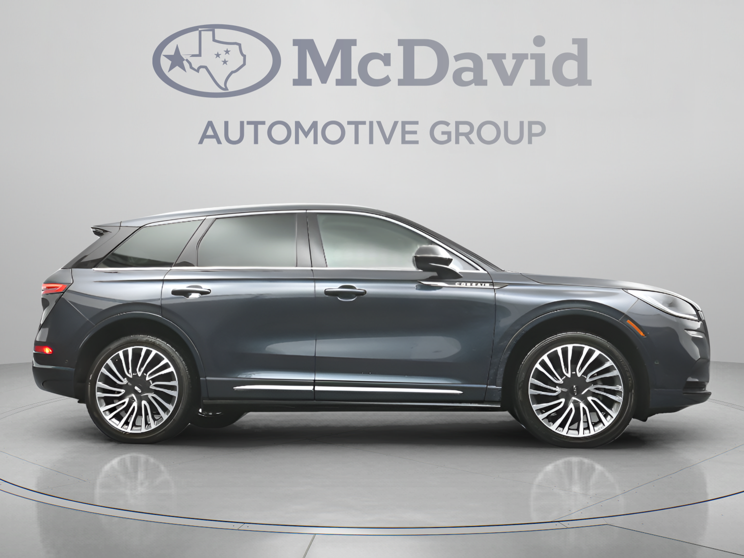 Used 2022 Lincoln Corsair Reserve w/ Equipment Group 201A AWD/4WD image 22