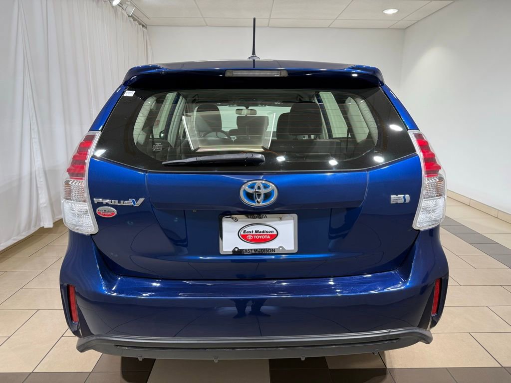Used 2015 Toyota Prius V Three image 4