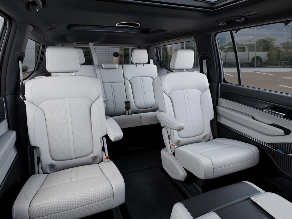 New 2026 Jeep Grand Wagoneer Summit w/ Premium Group III AWD/4WD image 15