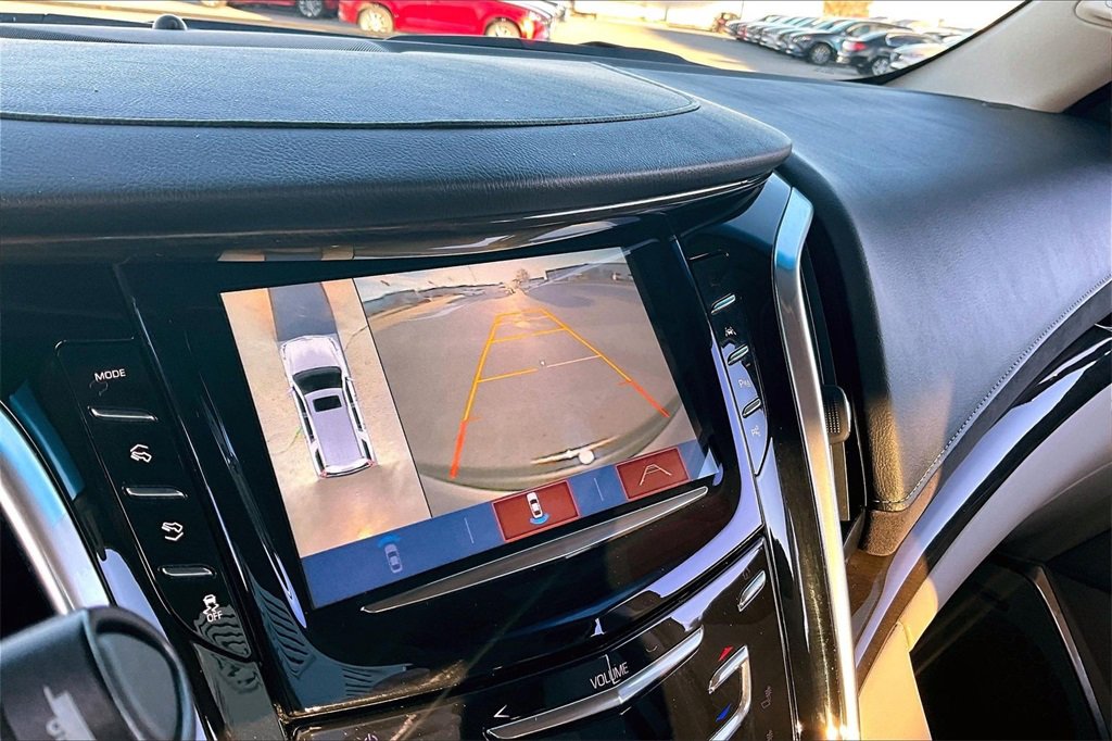 Used 2019 Cadillac Escalade Premium Luxury image 23