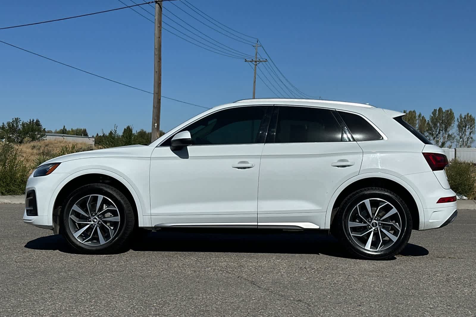 Used 2021 Audi Q5 2.0T Premium w/ Convenience Package AWD/4WD image 5