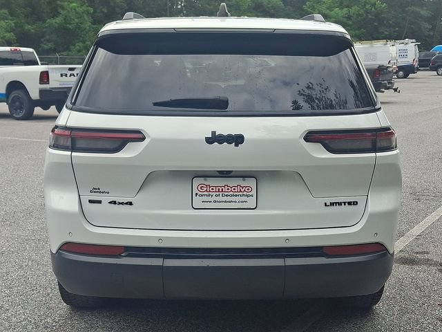 Used 2023 Jeep Grand Cherokee L Limited w/ Black Appearance Package AWD/4WD video 3