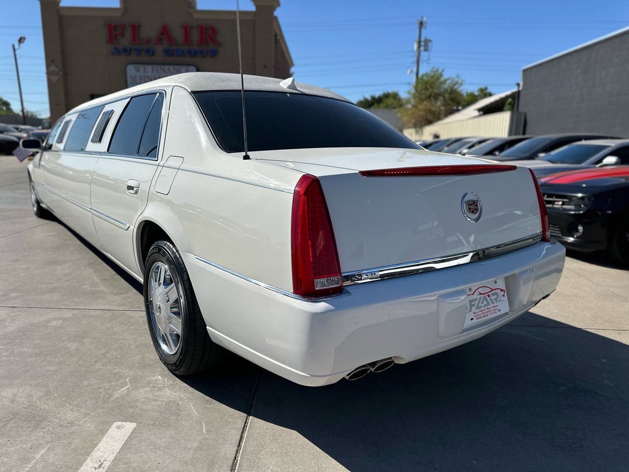 Used 2009 Cadillac DTS Limousine image 6