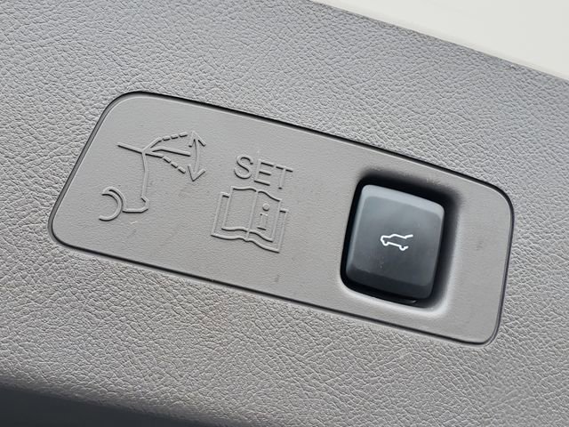 Used 2024 Lincoln Corsair AWD w/ Equipment Group 101A image 30