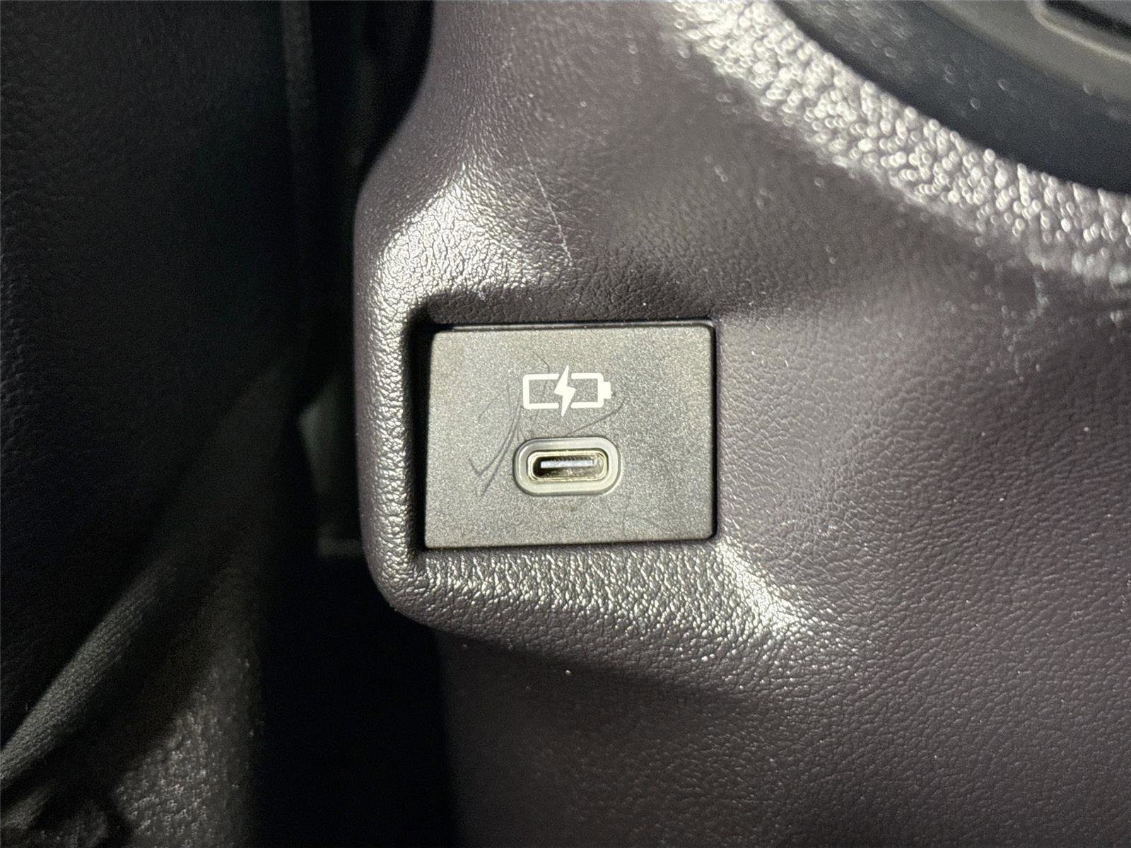 Certified 2025 Toyota Grand Highlander FWD image 47