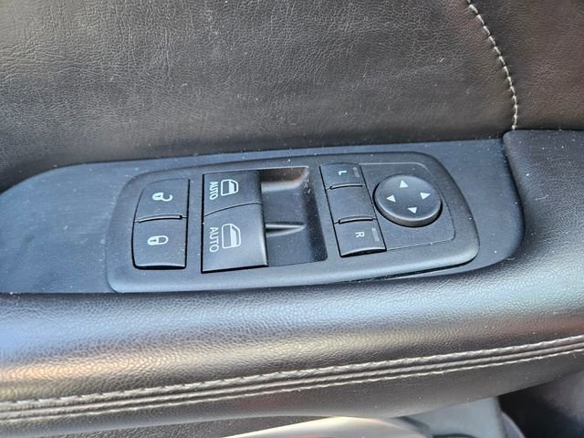 Used 2015 Dodge Challenger R/T Plus image 28