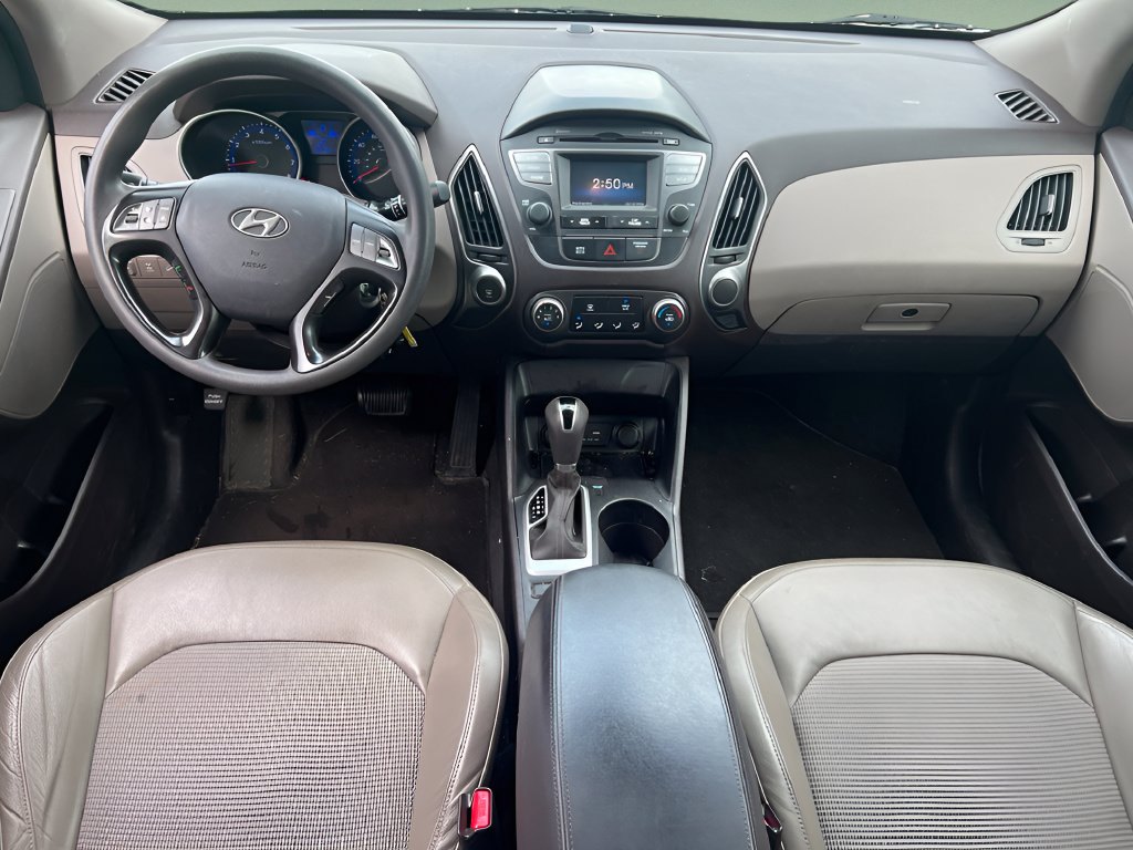 Used 2015 Hyundai Tucson GLS w/ Option Group 02 AWD/4WD image 17