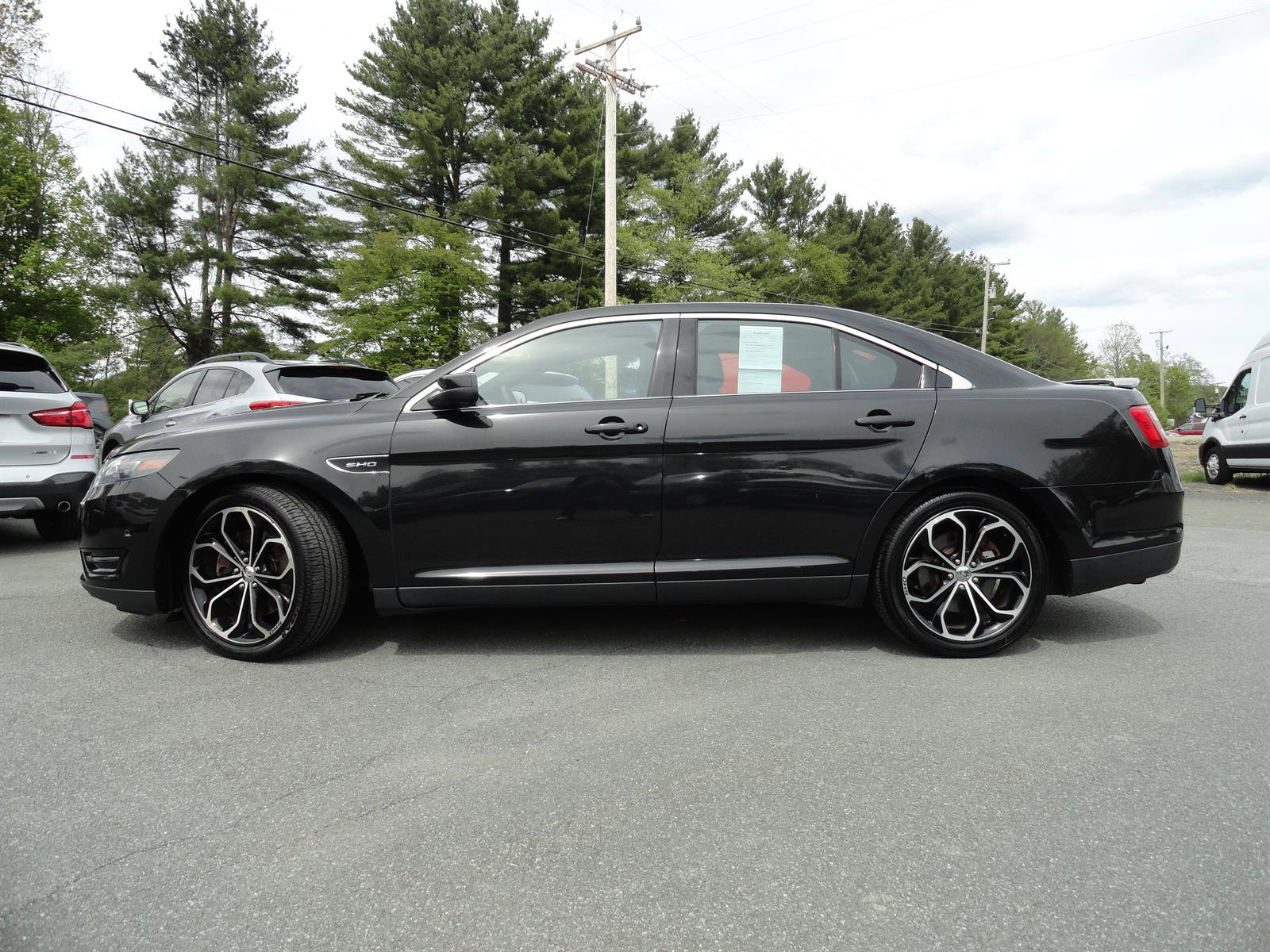 Used 2013 Ford Taurus SHO AWD/4WD image 8