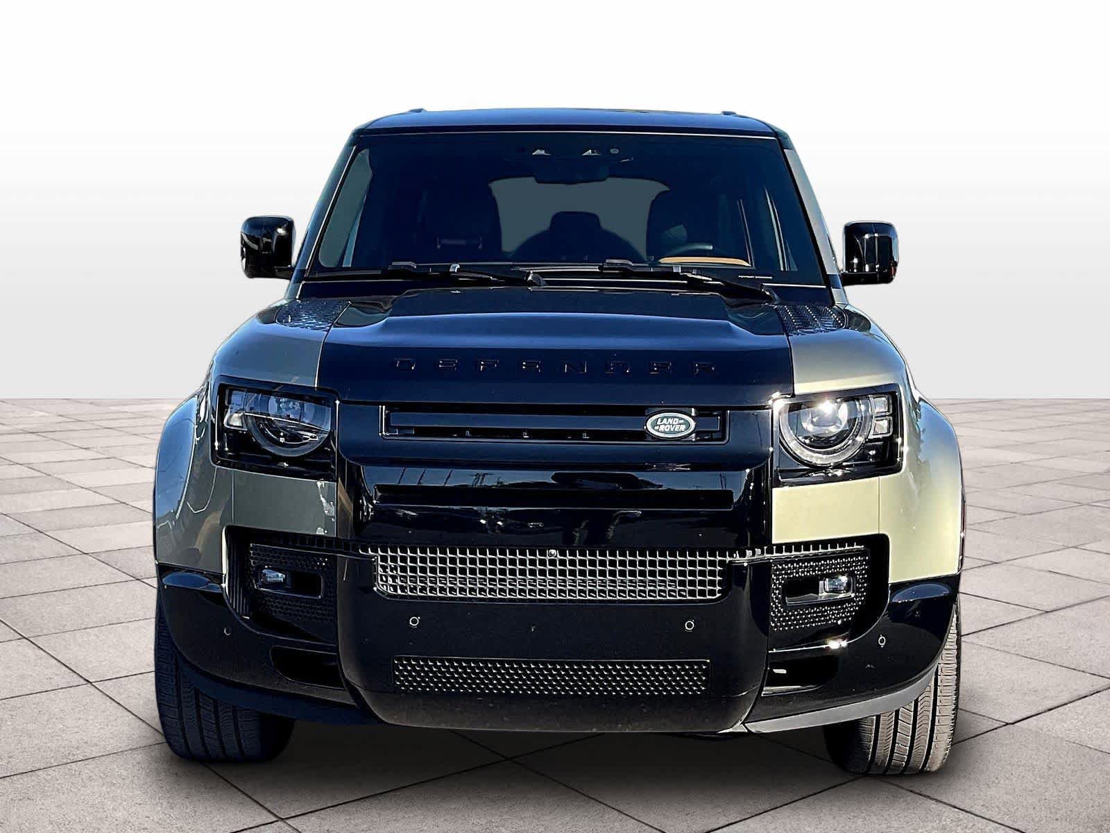 Used 2024 Land Rover Defender 110 X image 3