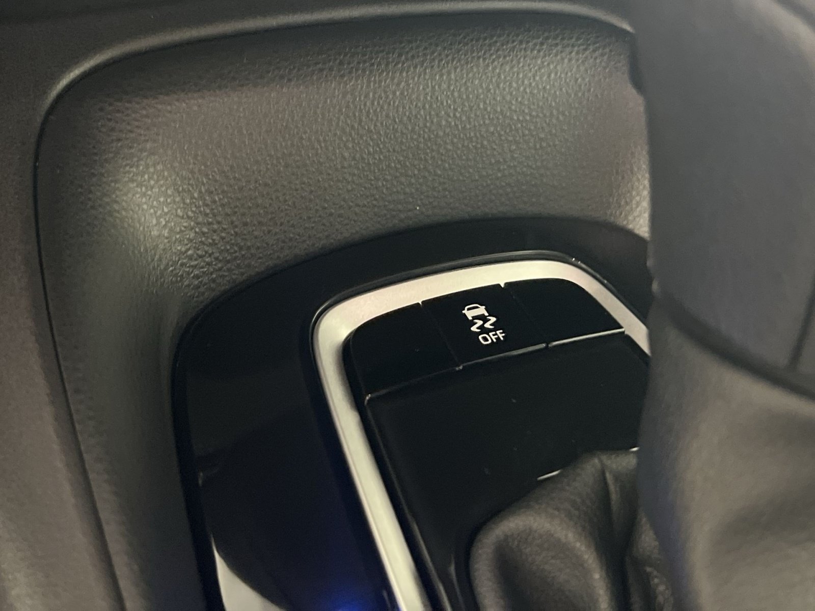Used 2026 Toyota Corolla LE FWD image 33