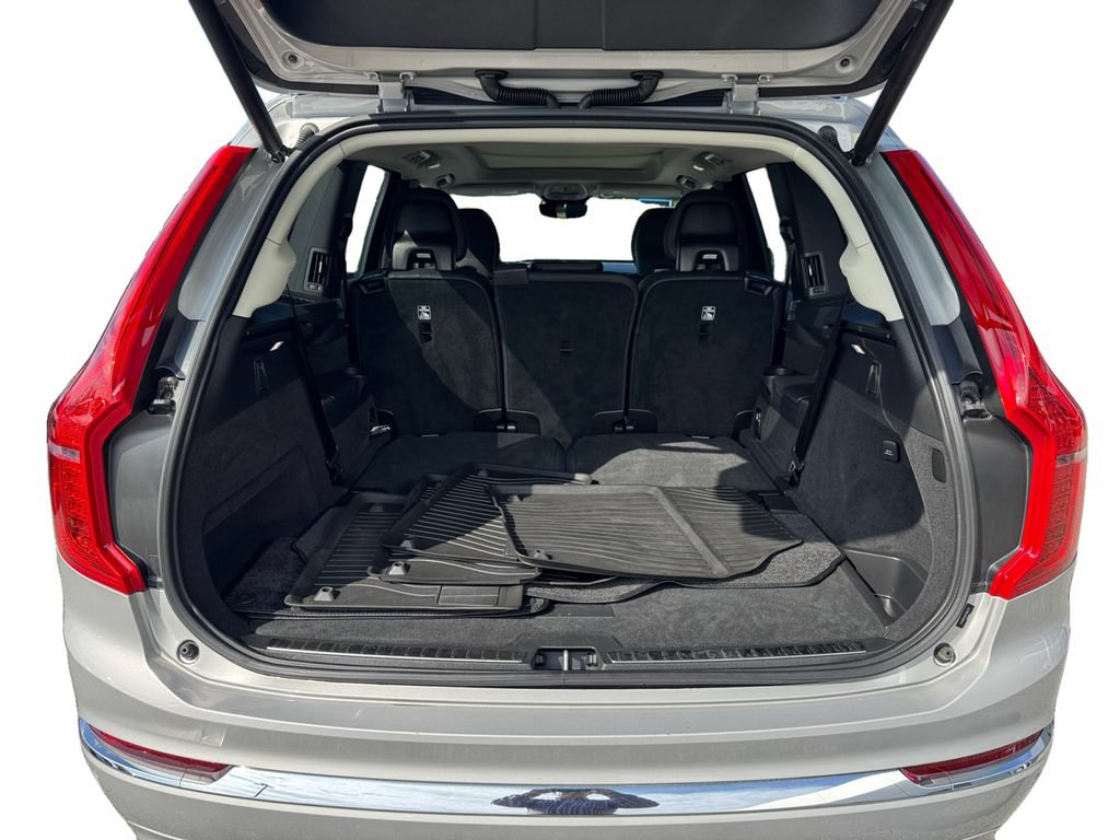 Certified 2023 Volvo XC90 T8 Plus AWD/4WD image 6