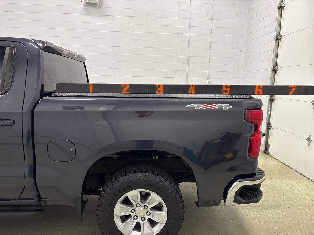 Used 2022 Chevrolet Silverado 1500 LT AWD/4WD image 12