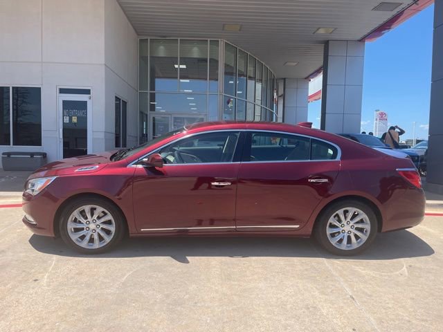 Used 2016 Buick LaCrosse FWD image 2