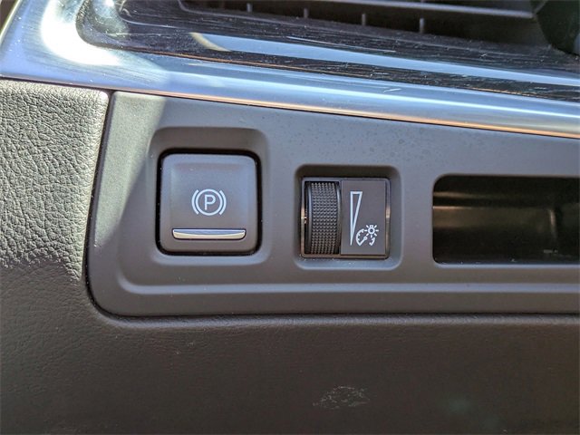 Certified 2025 Cadillac XT5 Premium Luxury image 26