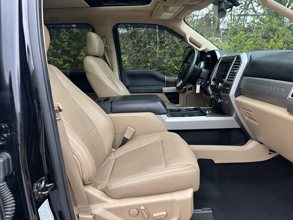 Used 2017 Ford F350 Lariat w/ Lariat Value Package image 11