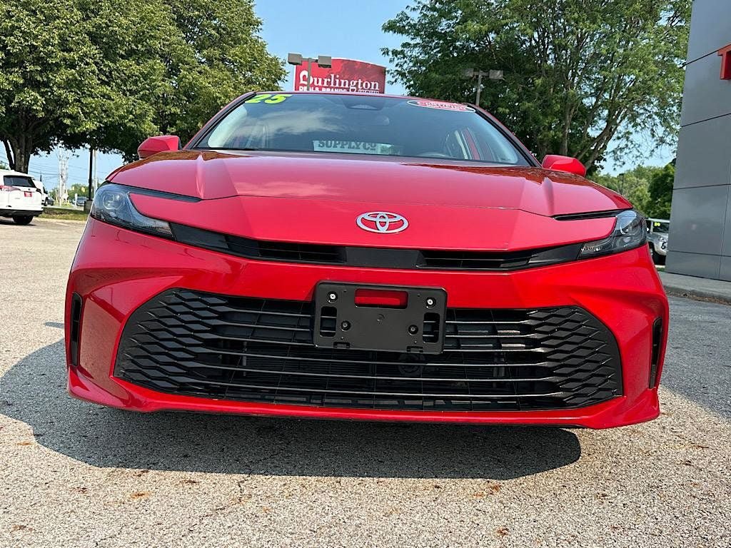 Certified 2025 Toyota Camry LE FWD image 8