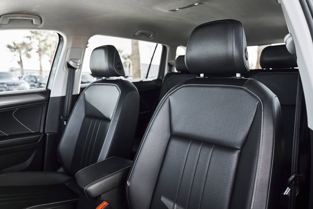 Used 2024 Volkswagen Tiguan Wolfsburg Edition FWD image 23