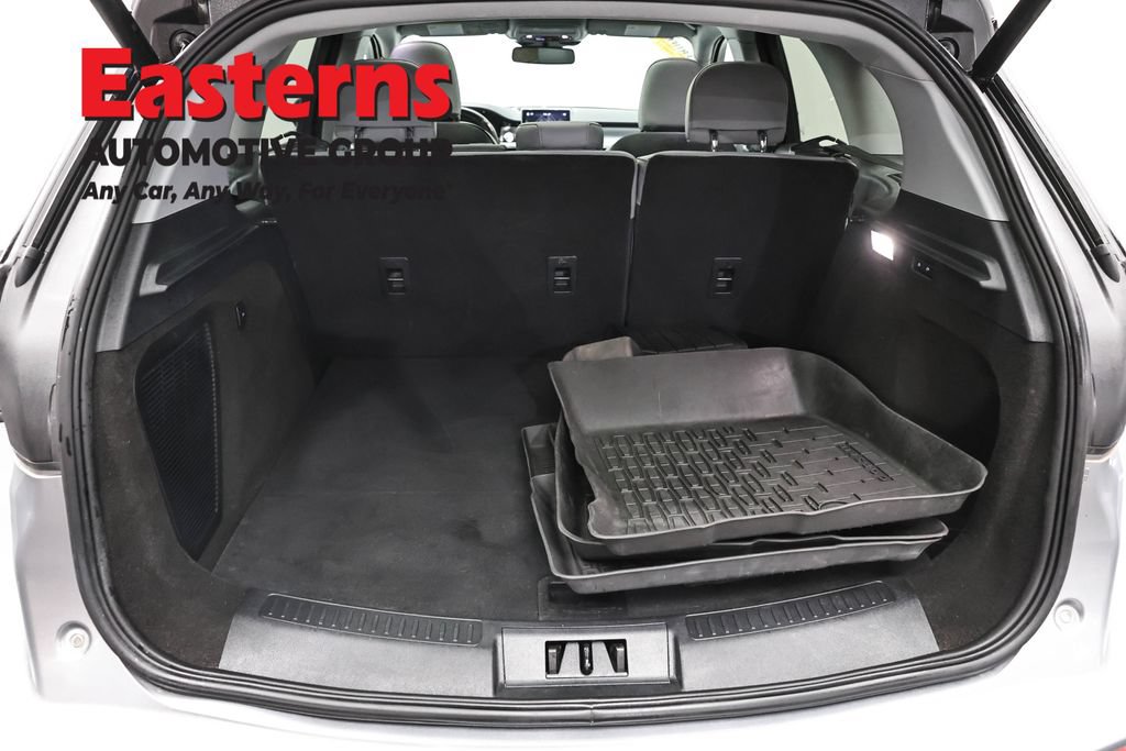Used 2022 Lincoln Corsair AWD w/ Premium Package image 9
