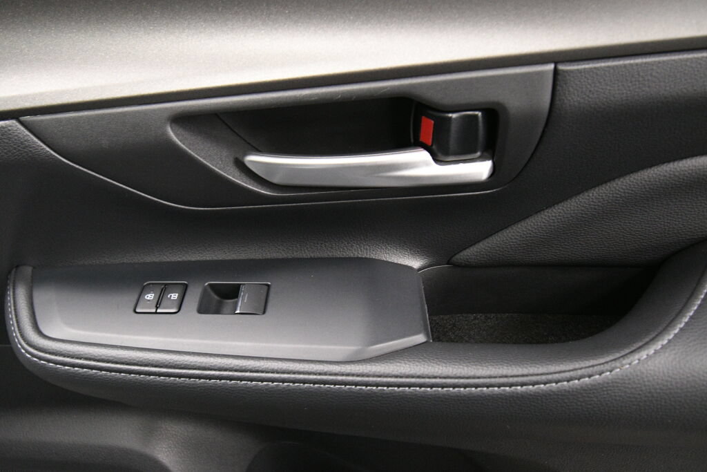 Certified 2025 Toyota Grand Highlander AWD image 32