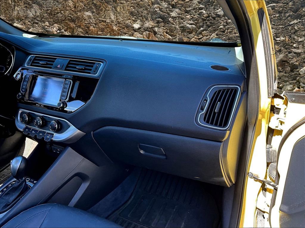 Used 2016 Kia Rio SX image 13