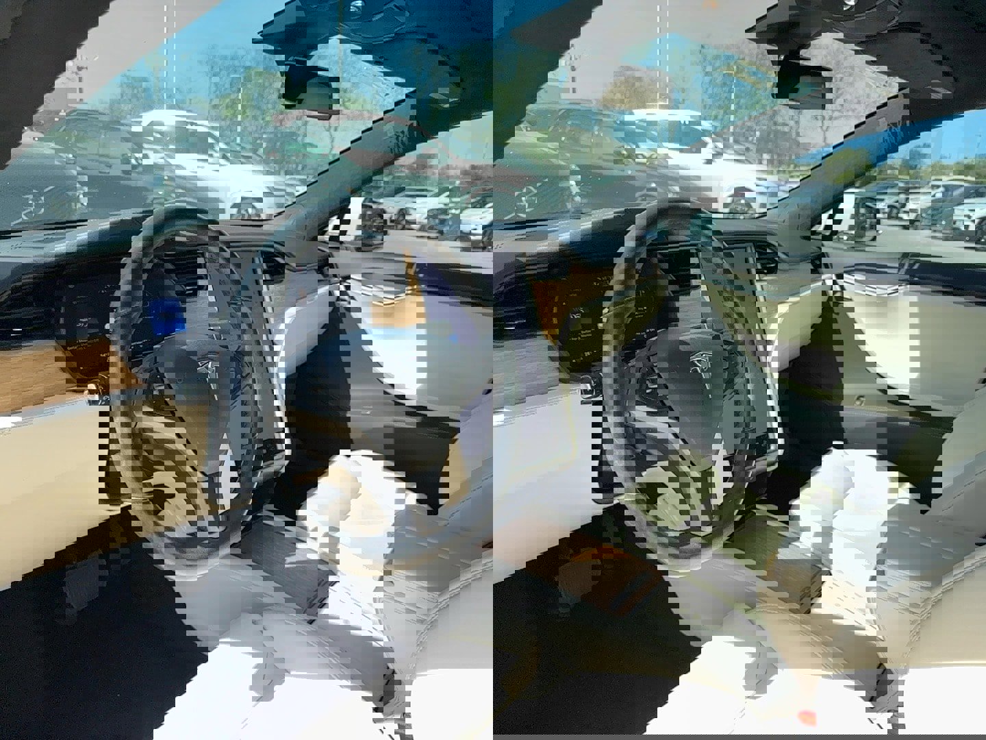 Used 2020 Tesla Model S Long Range Plus image 12