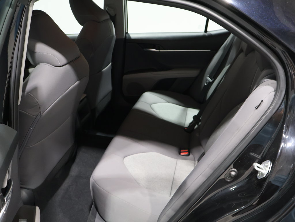 Used 2022 Toyota Camry LE AWD/4WD image 16