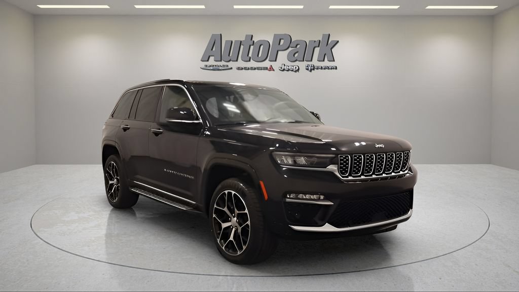 Certified 2022 Jeep Grand Cherokee Summit AWD/4WD image 7