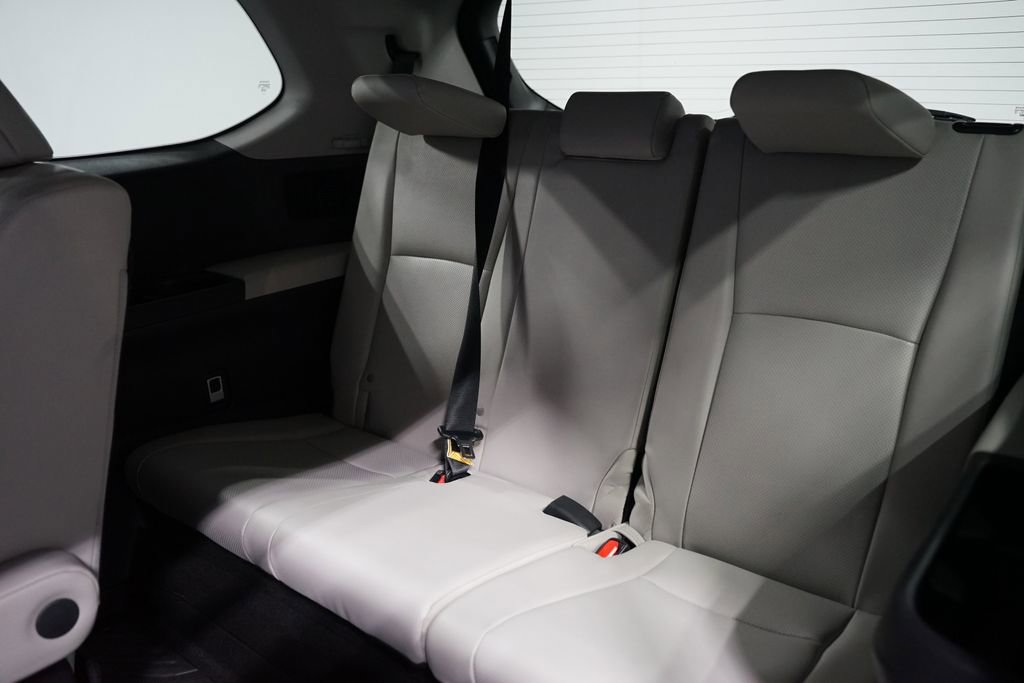 Certified 2024 Toyota Grand Highlander XLE image 29
