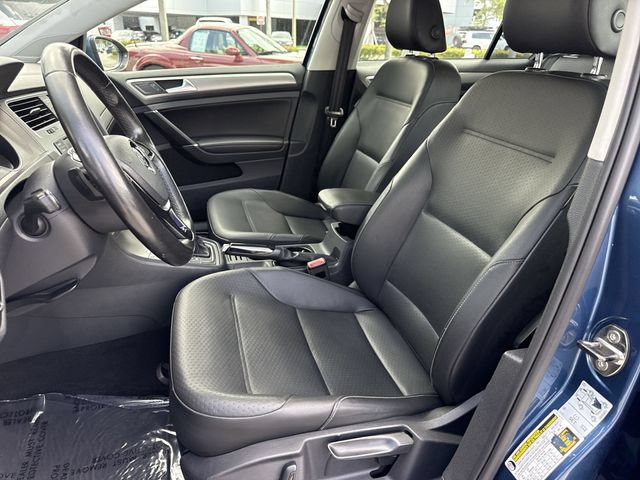 Used 2017 Volkswagen Golf Wolfsburg Edition FWD image 11