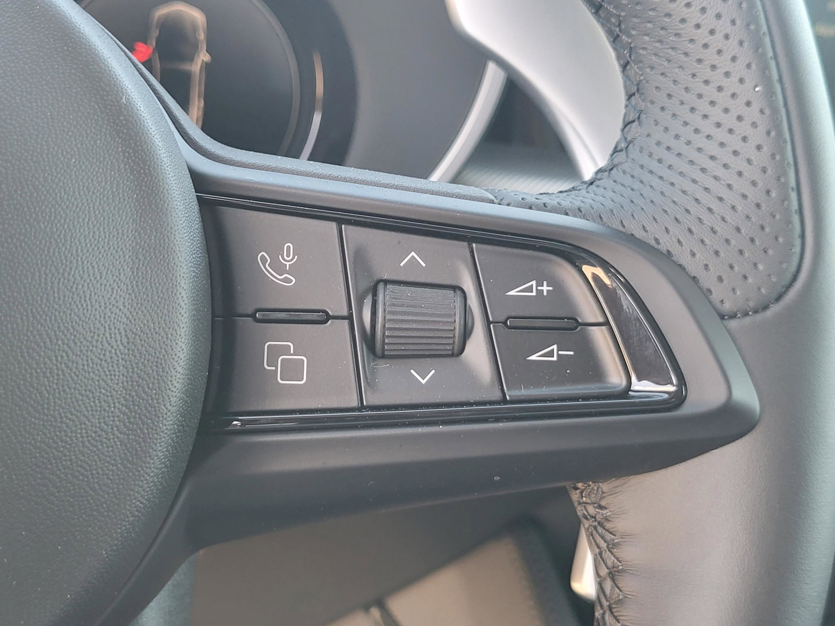 New 2026 Alfa Romeo Stelvio Sprint AWD/4WD image 63