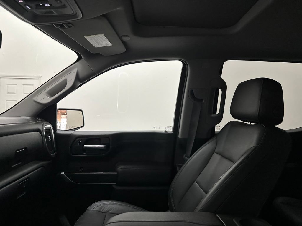 Used 2019 Chevrolet Silverado 1500 LTZ w/ LTZ Premium Package AWD/4WD image 31
