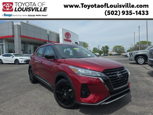 Used 2023 Nissan Kicks SR w/ SR Premium Package FWD image 1