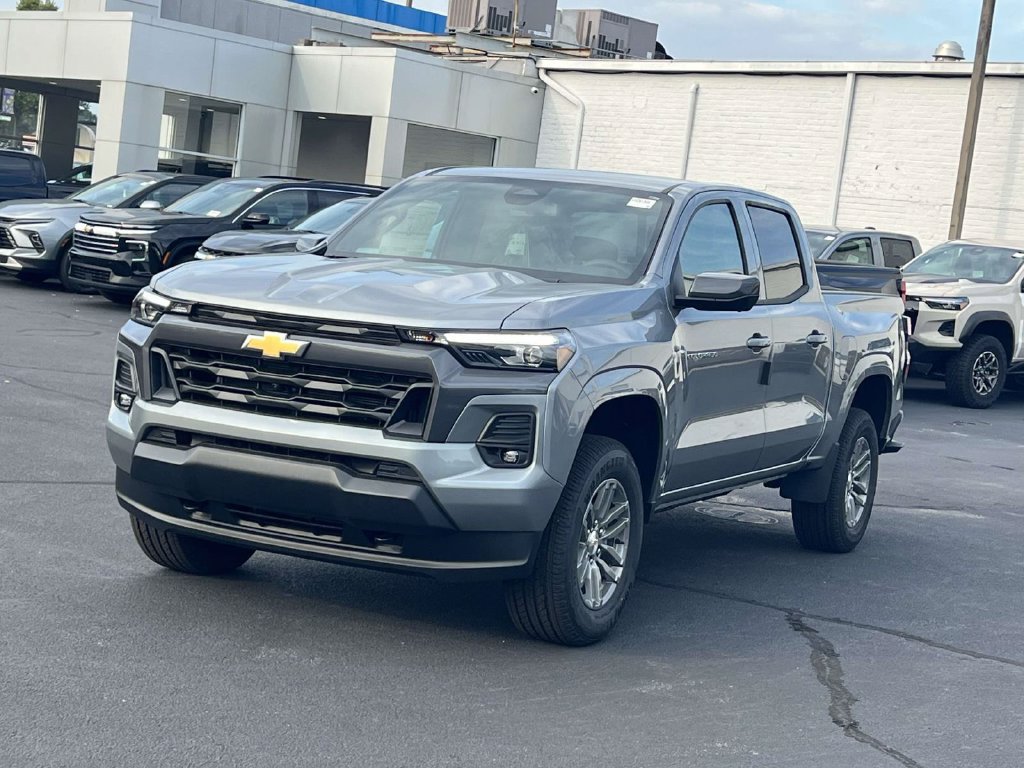 New 2026 Chevrolet Colorado LT w/ LT Convenience Package AWD/4WD image 3