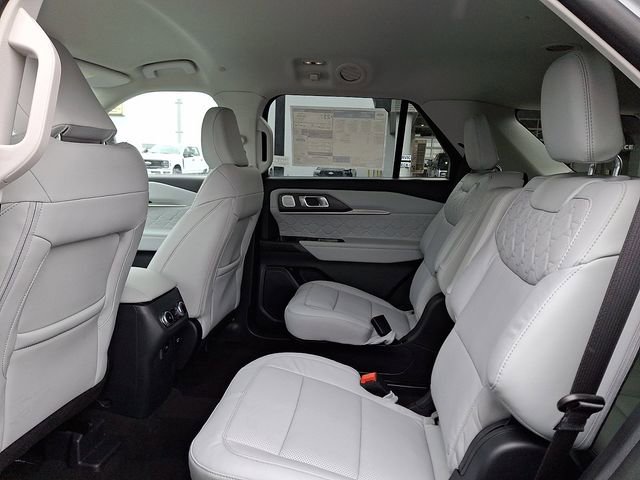 New 2026 Ford Explorer Platinum w/ LUX Leather Package AWD/4WD image 6