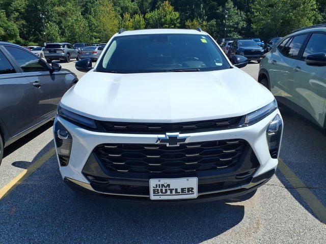 Used 2026 Chevrolet Trax ACTIV w/ Sunroof Package FWD image 3