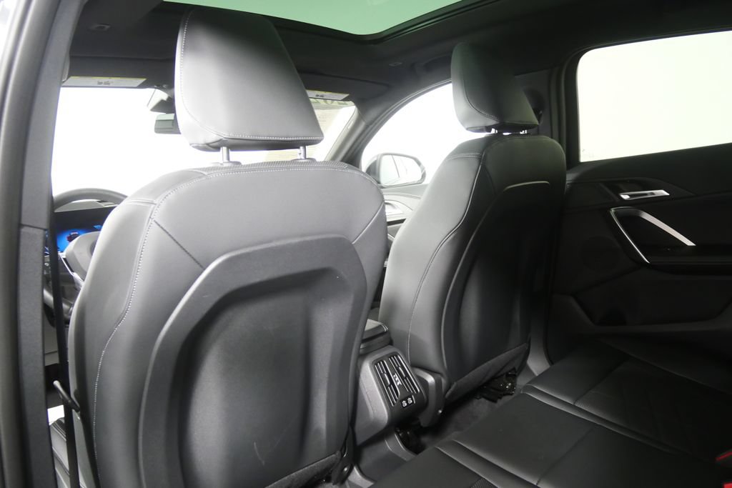 Certified 2026 BMW X2 xDrive28i AWD/4WD image 16