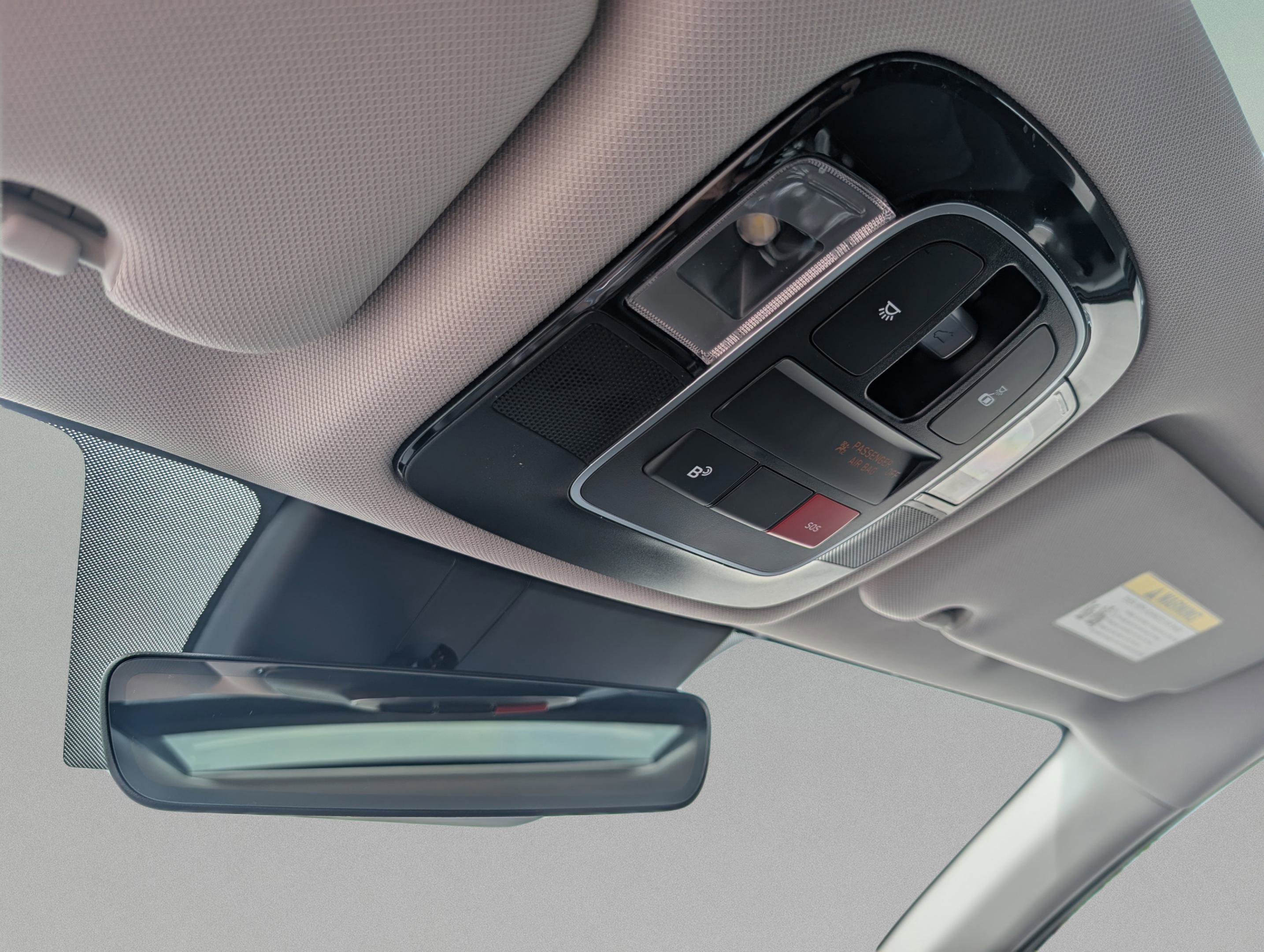 New 2025 Hyundai Sonata Limited image 34