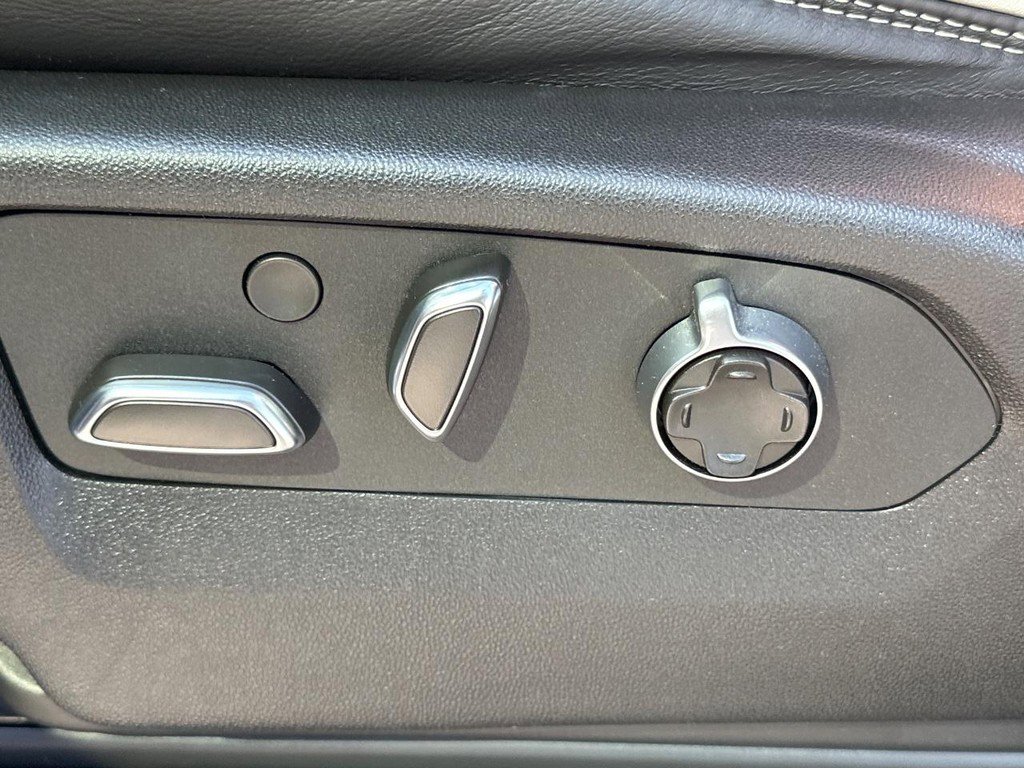 Used 2024 GMC Yukon Denali Ultimate w/ LPO, Floor Liner Package image 23