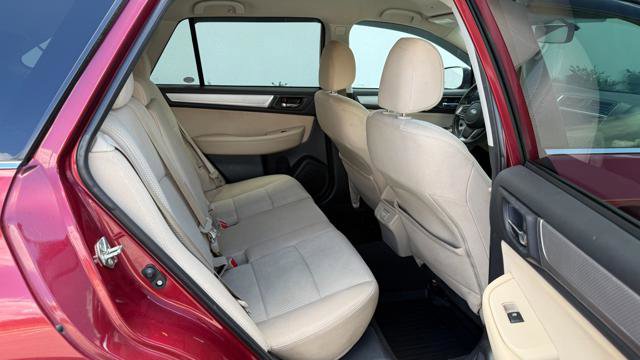 Used 2018 Subaru Outback 2.5i Premium image 19