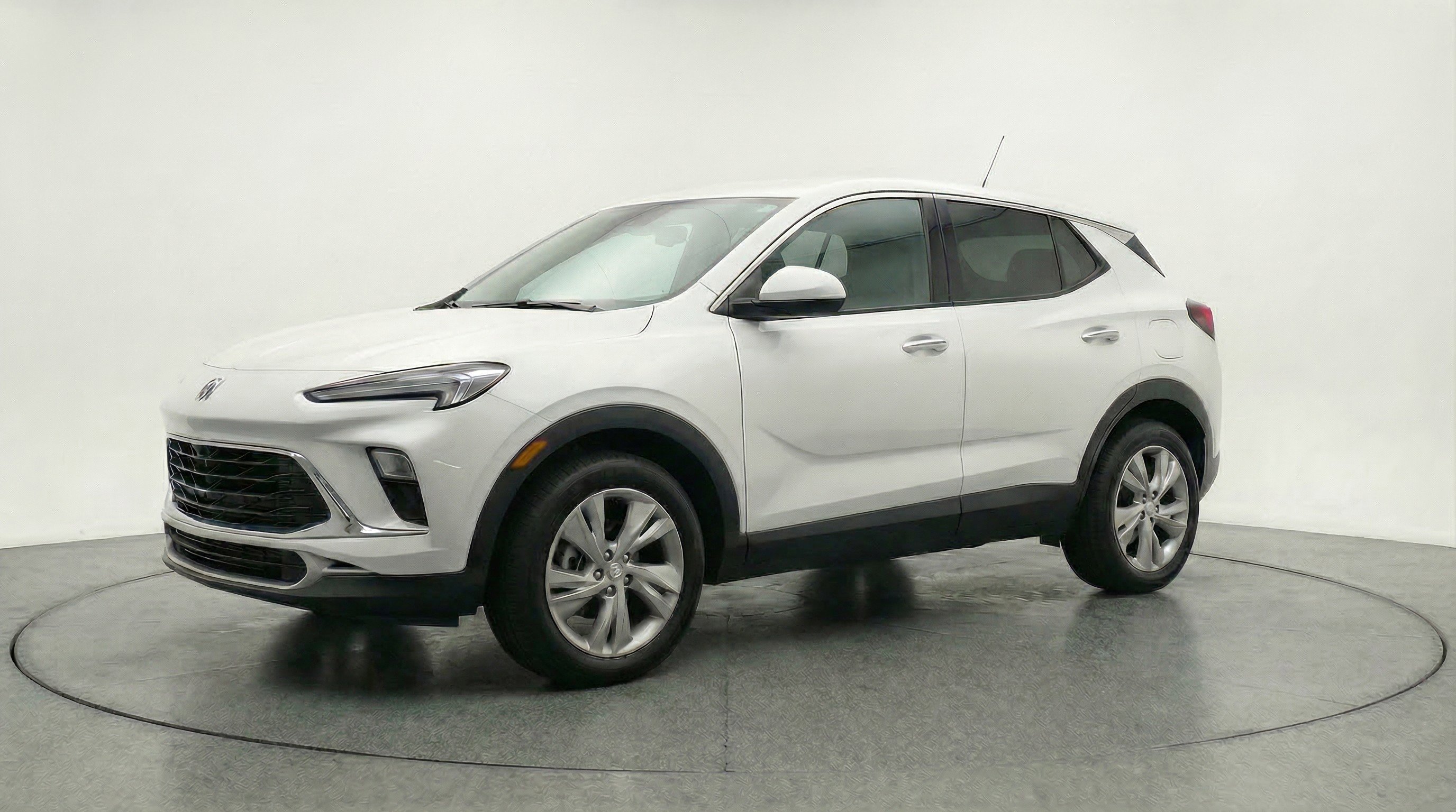 Used 2025 Buick Encore GX Preferred image 3