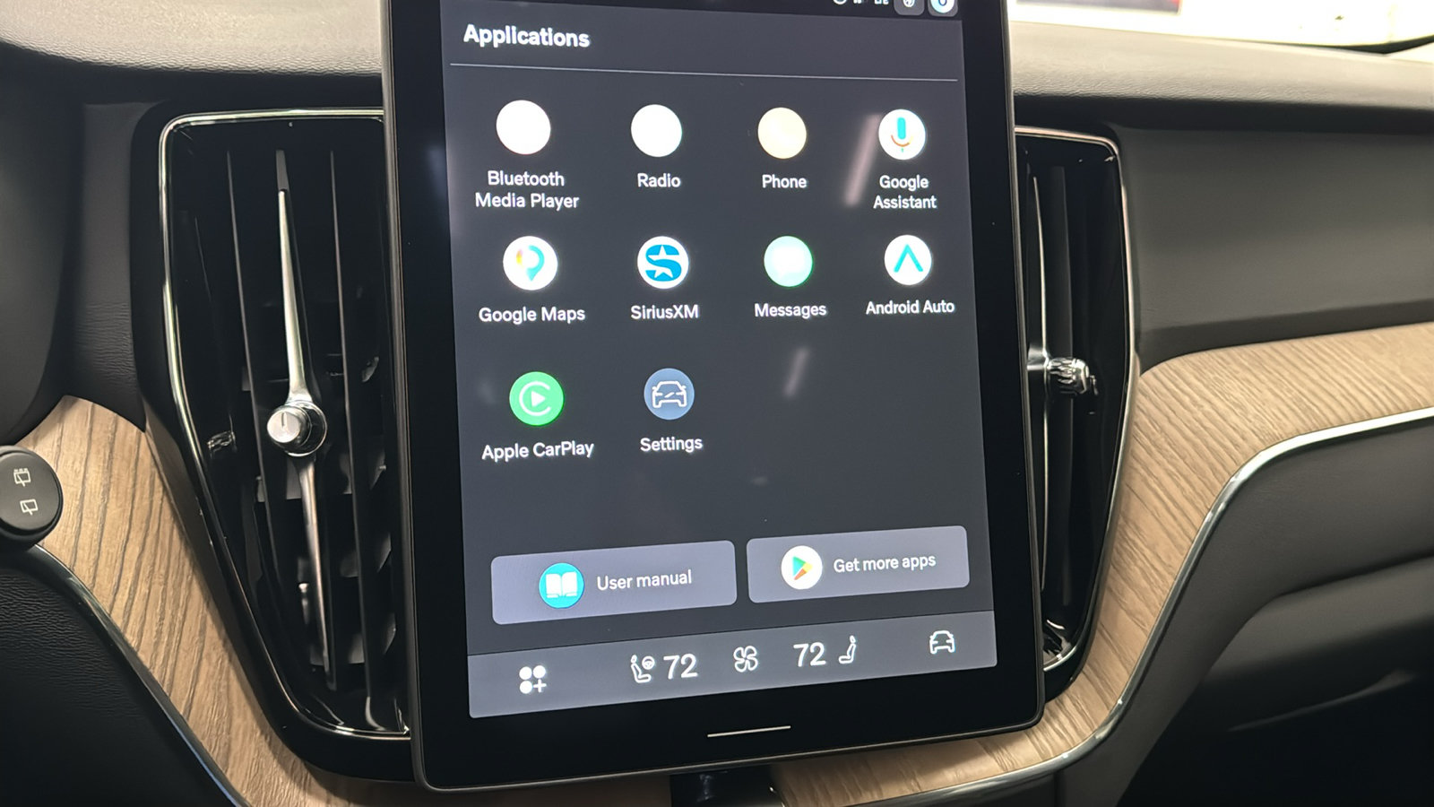 New 2027 Volvo XC60 T8 Plus AWD/4WD image 17