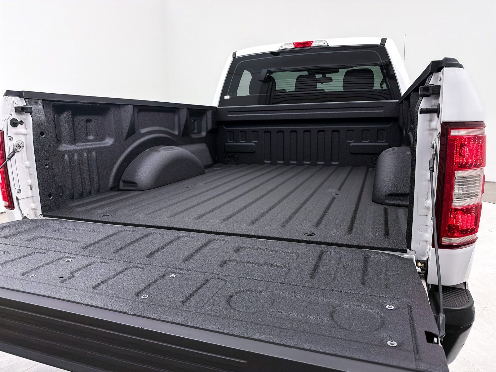 Used 2020 Ford F150 XL image 16