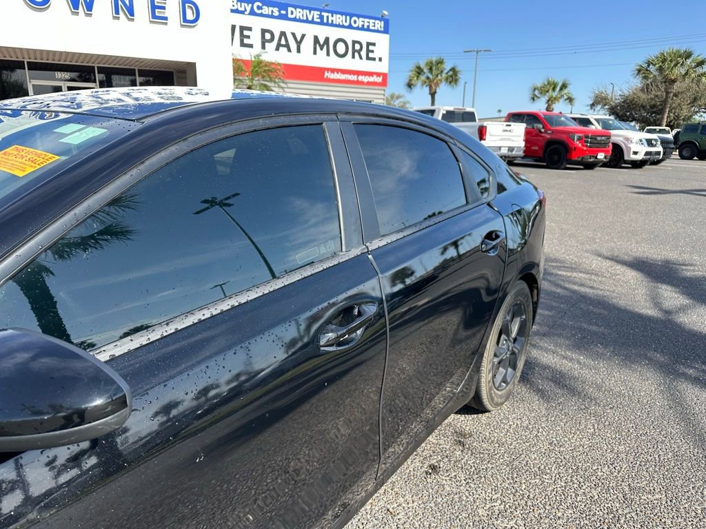 Used 2020 Kia Forte LXS image 12
