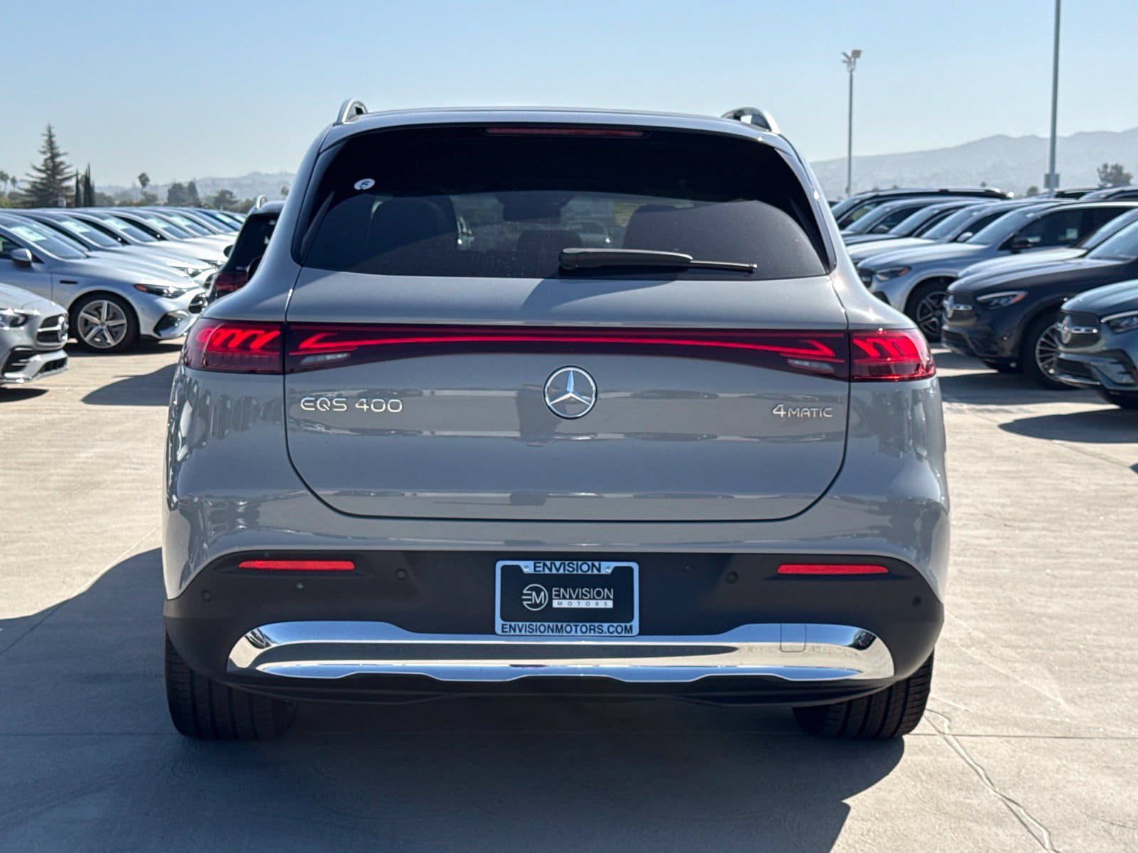 New 2027 Mercedes-Benz EQS 400 4MATIC SUV image 9
