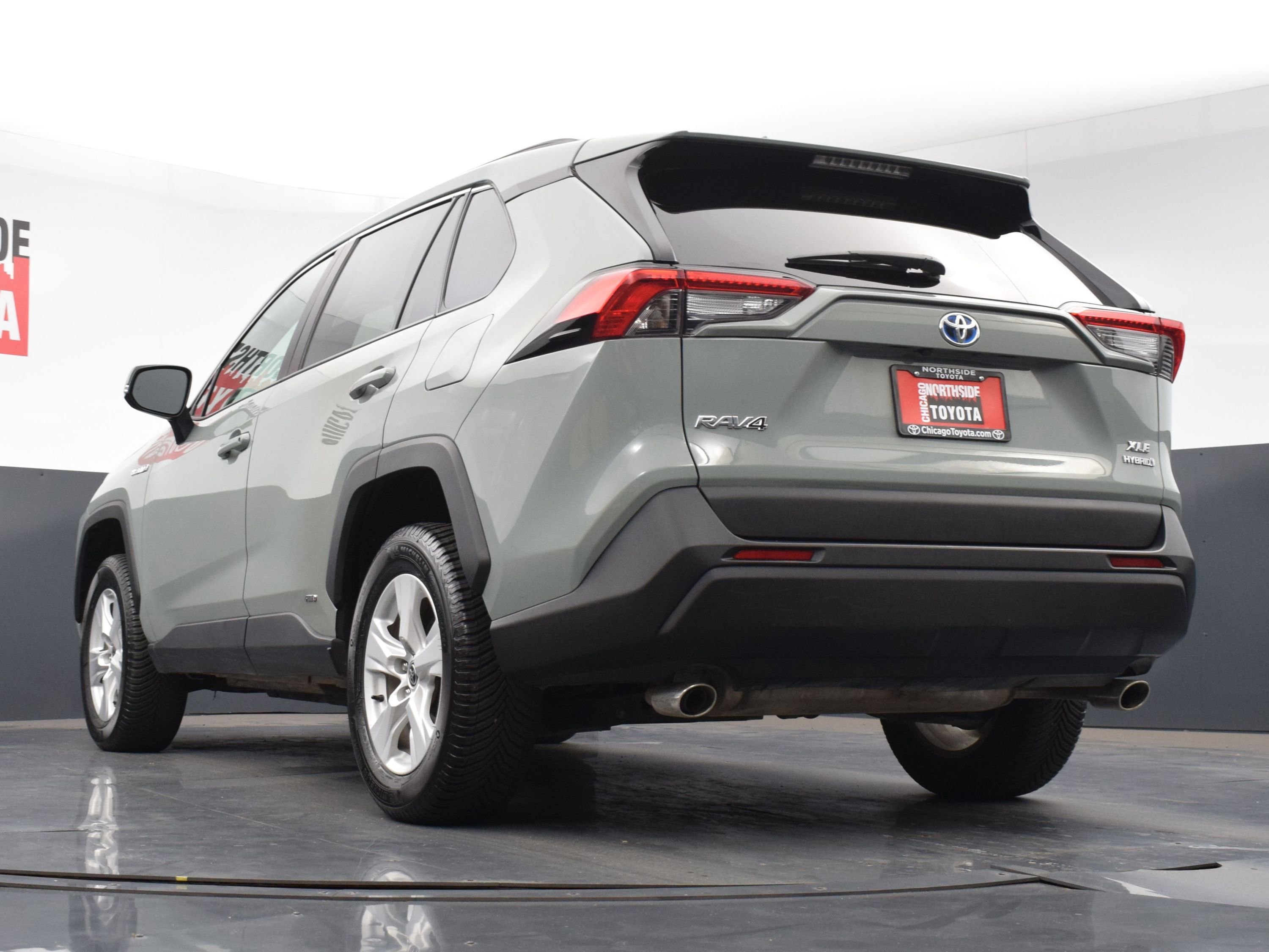 Used 2021 Toyota RAV4 XLE image 26