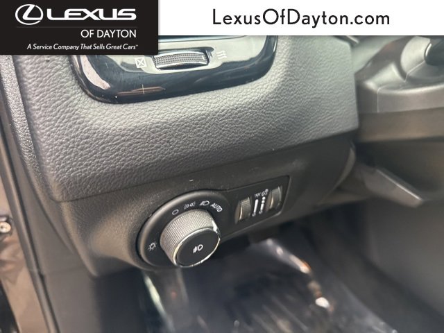 Used 2018 Jeep Compass Limited image 13