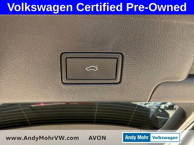 Used 2024 Volkswagen Atlas Cross Sport SEL R-Line AWD/4WD image 10