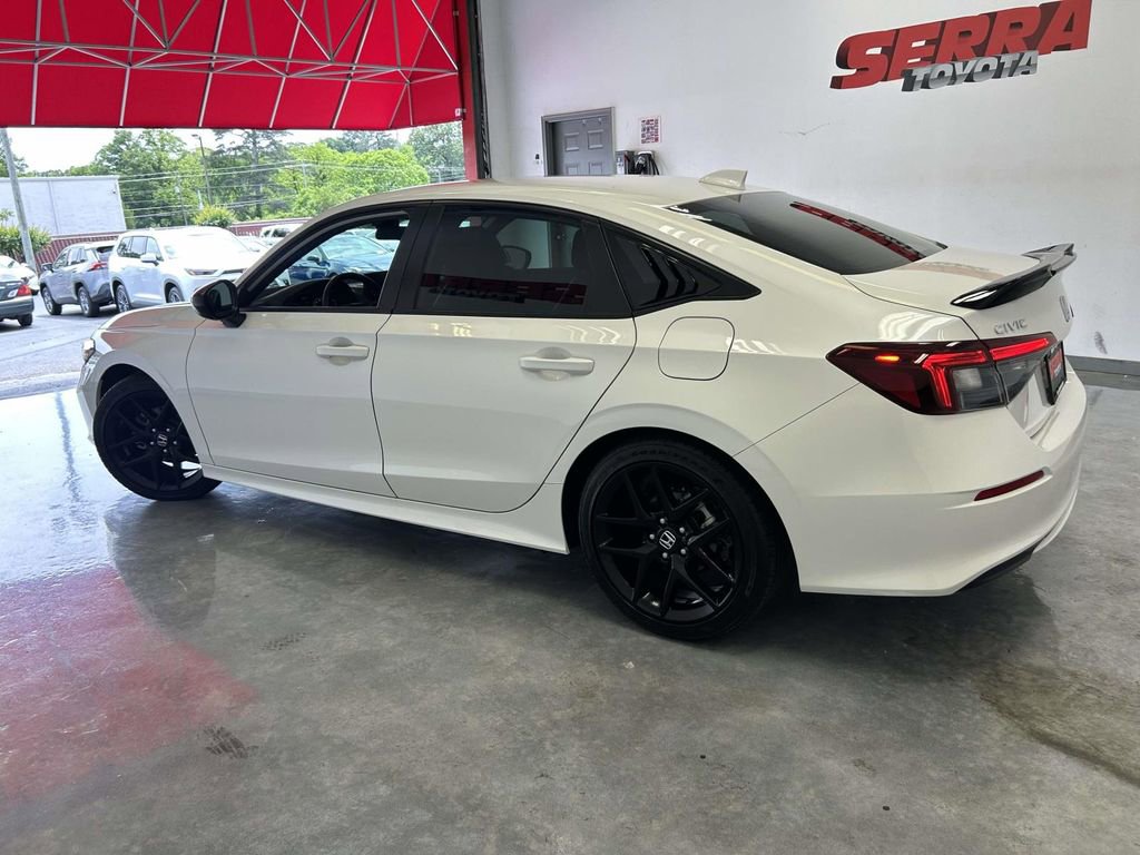 Used 2025 Honda Civic Sport image 6