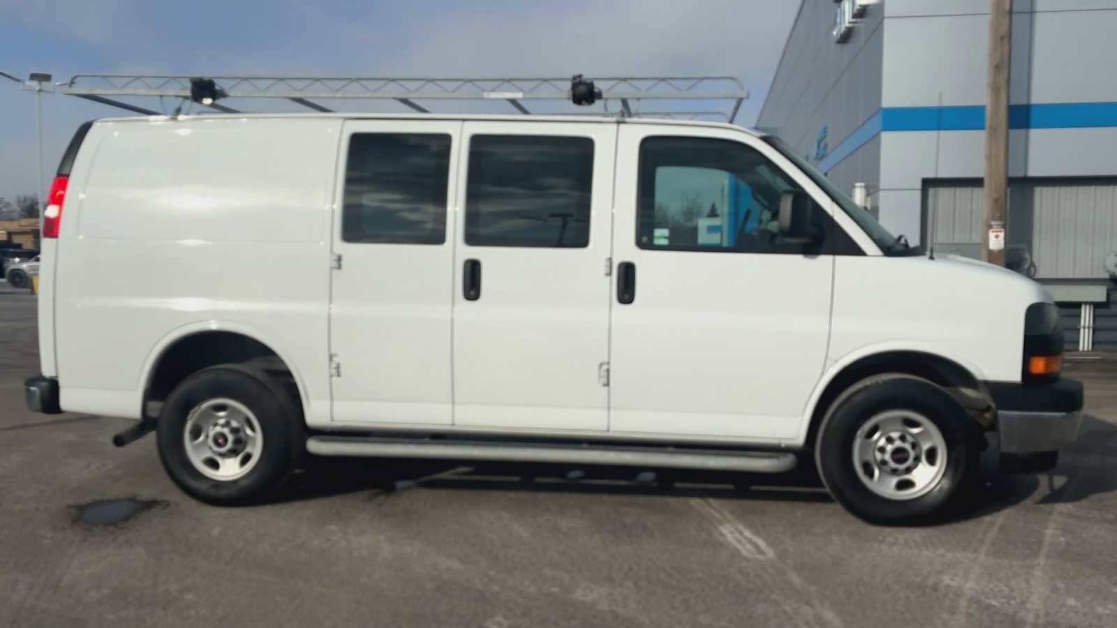 Certified 2022 GMC Savana 2500 image 9