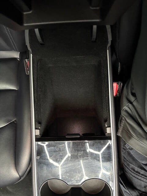 Used 2018 Tesla Model 3 Long Range image 17